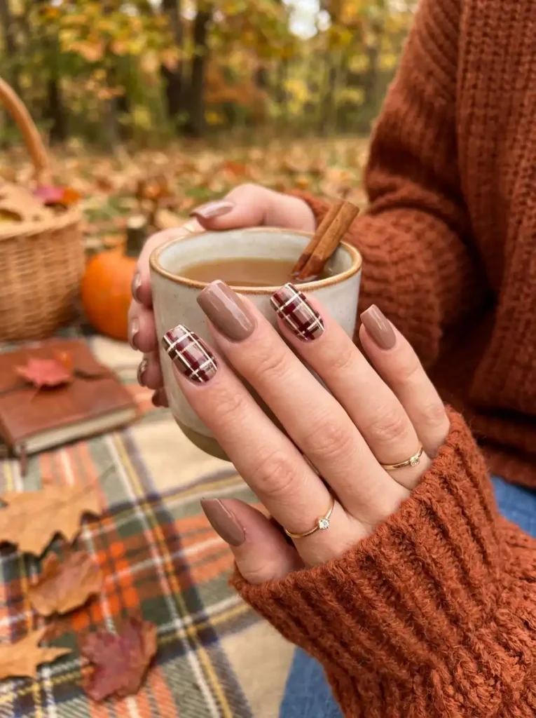 Plaid Accent Square Nails